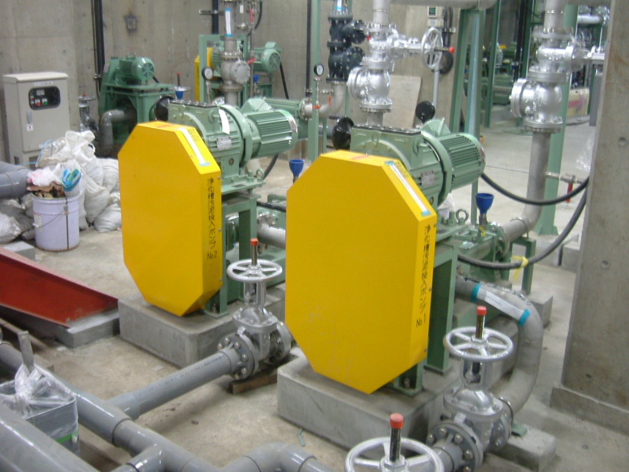 某衛生管理組合一軸型ポンプ